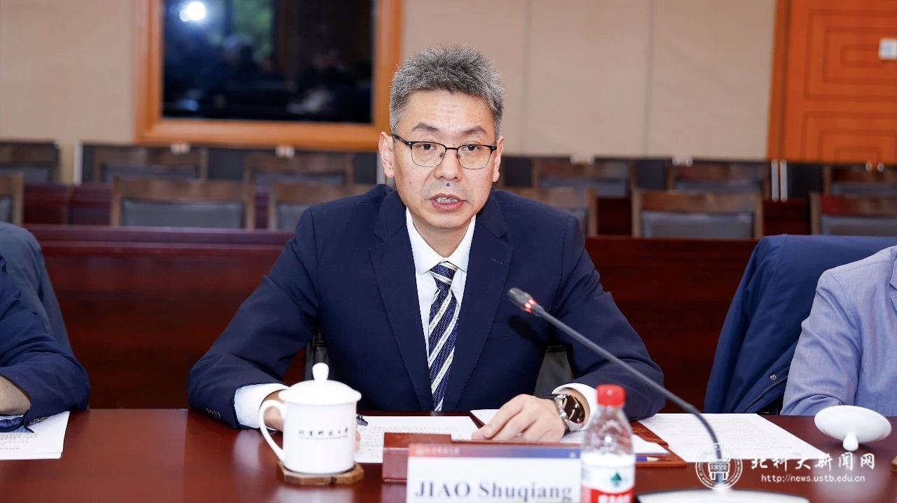 jiaoshuqiang.jpg
